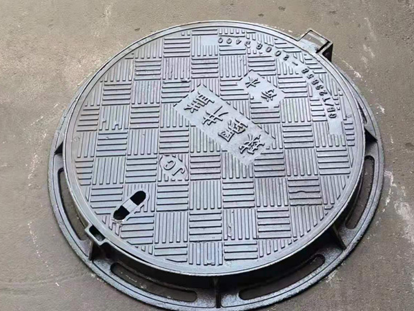 球墨鑄鐵井蓋怎么打開? 球墨鑄鐵井蓋怎么打開?